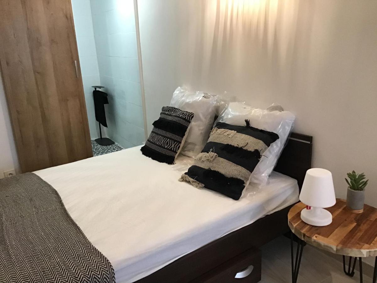 דירות Loft Avec Beaucoup De Cachet Centre Historique מונפלייה מראה חיצוני תמונה